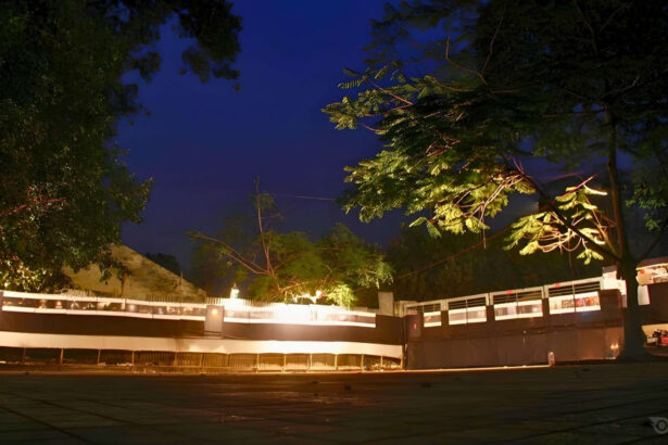 ছবির হাট, ঢাকা - GoArif