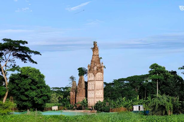 লোহাগড় মঠ, ফরিদগঞ্জ - GoArif