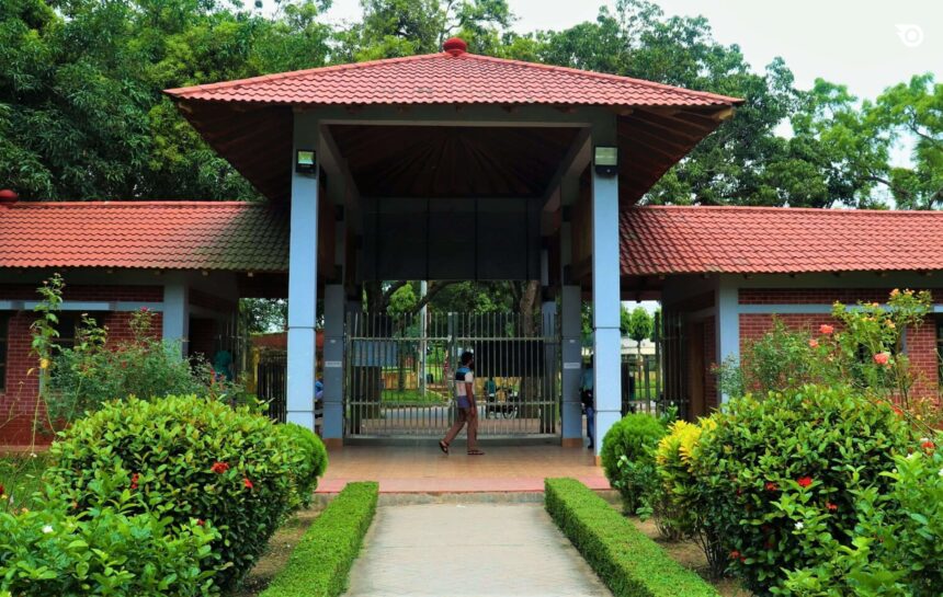 মহাস্থান প্রত্নতাত্ত্বিক জাদুঘর, বগুড়া - GoArif