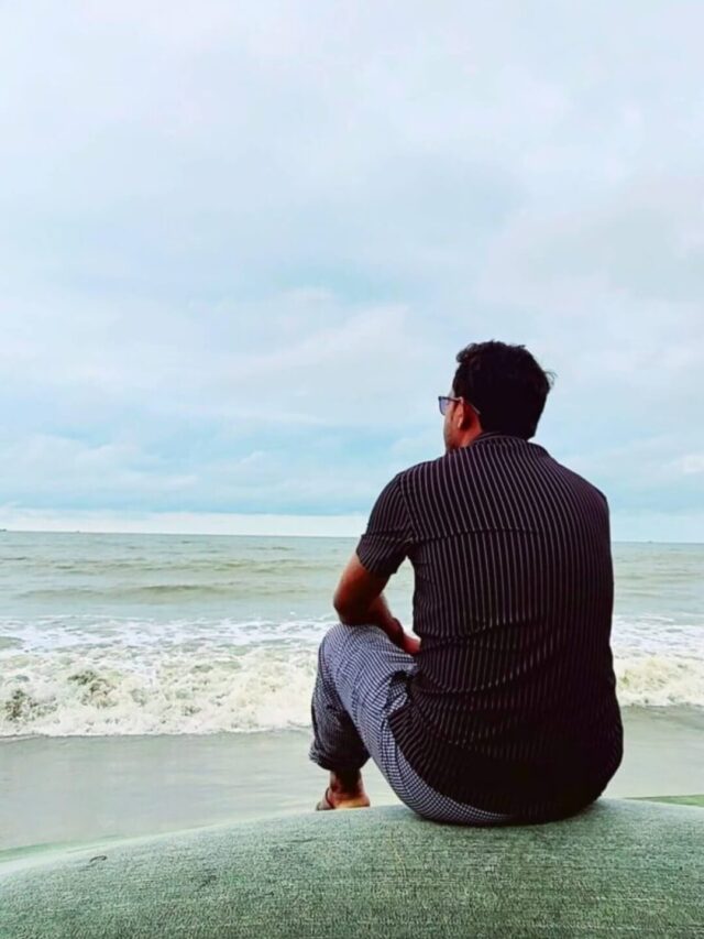 বাংলাদেশের প্রধান পর্যটন কেন্দ্র কক্সবাজার সমুদ্র সৈকত